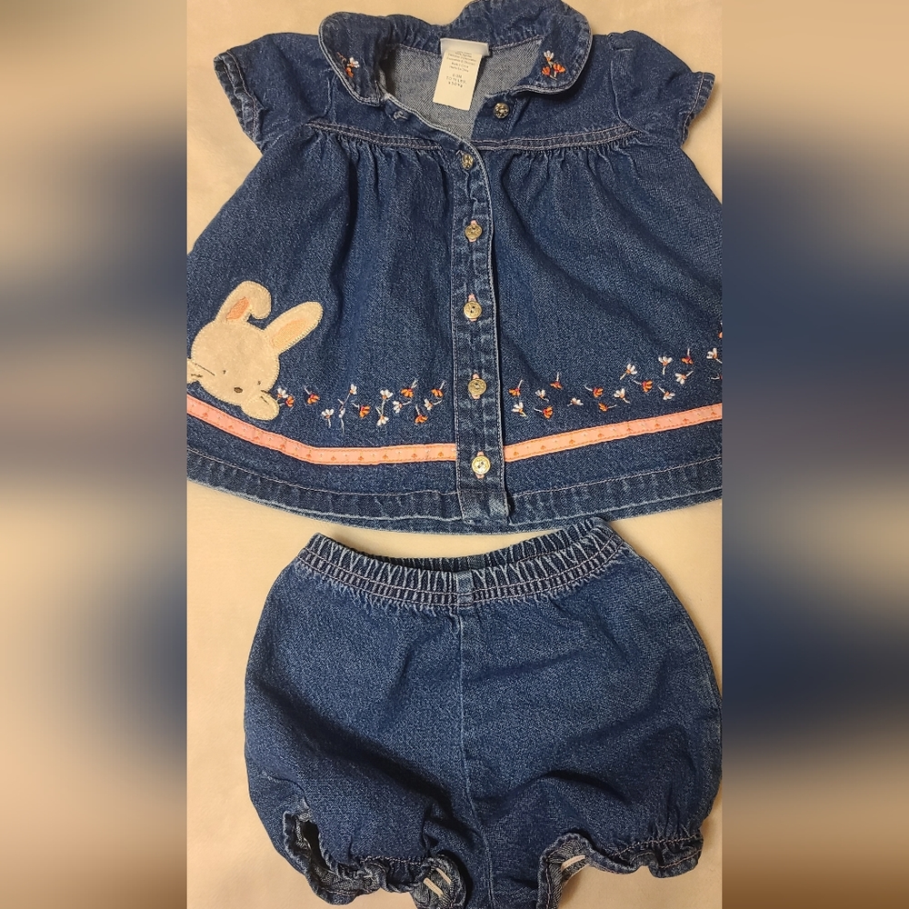 Vintage Carter's Infant Girl's Dress with Adorable Bunny, size 0-3 months
